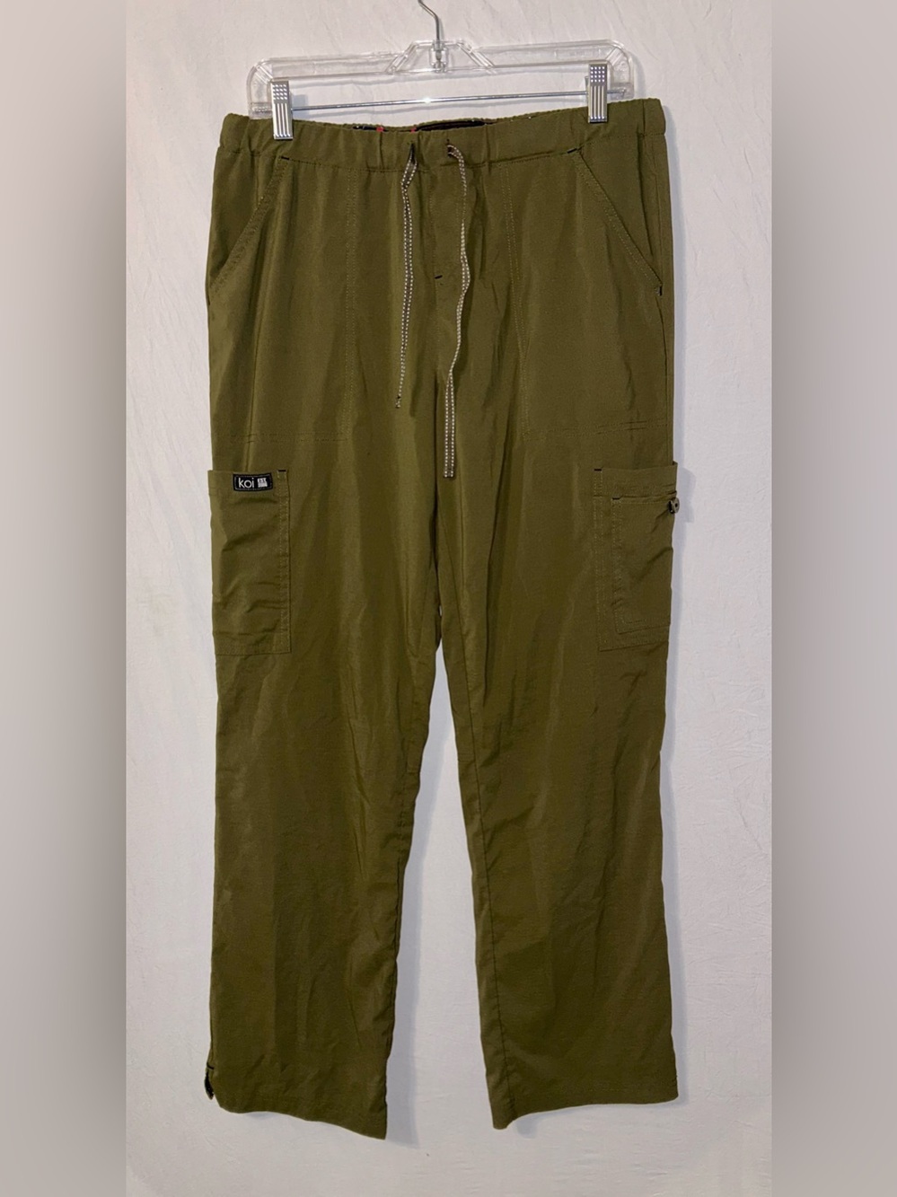 Koi Basics women’s scrub pants Olive green  Medium super soft